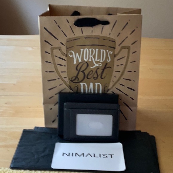 NIMALIST LEATHER AIRTAG WALLET - Picture 4 of 16